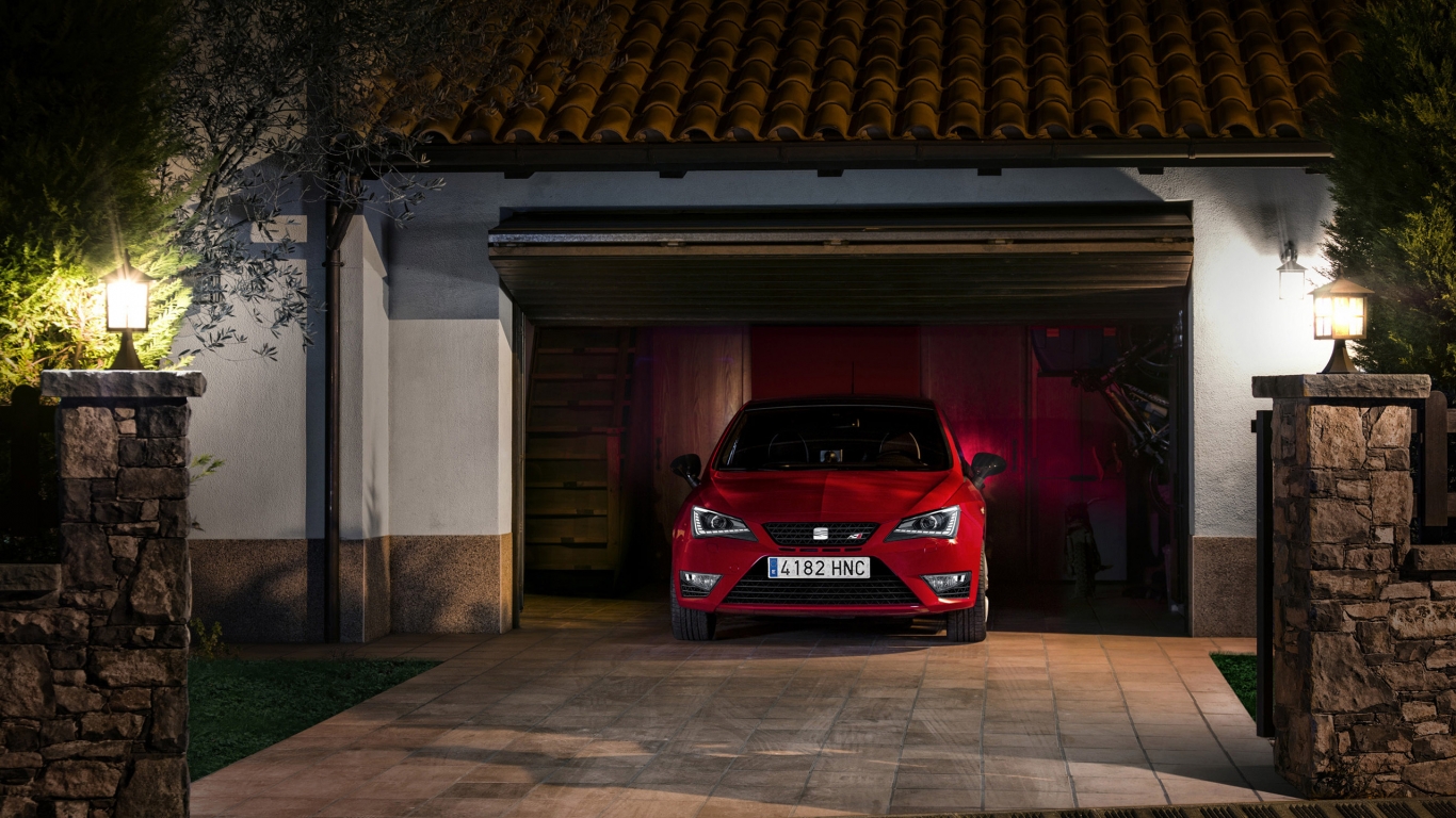 Red Seat Ibiza Cupra 2013 for 1366 x 768 HDTV resolution