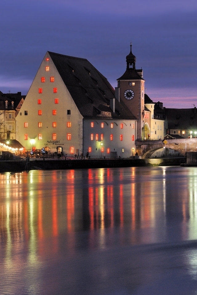Regensburg Bavaria for 640 x 960 iPhone 4 resolution