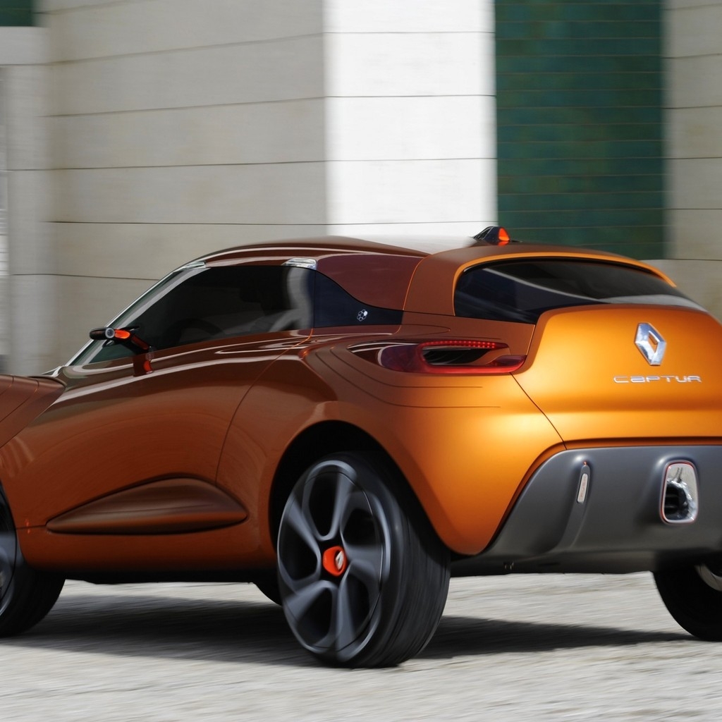 Renault Captur Concept Back View for 1024 x 1024 iPad resolution