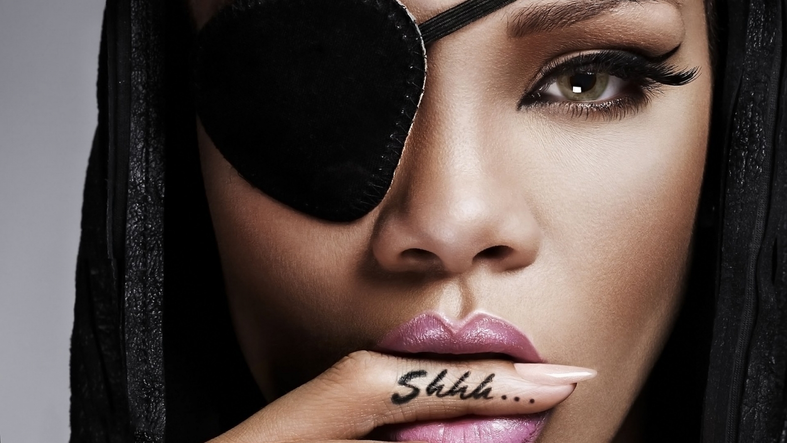 Rihanna Shhh Tattoo for 1600 x 900 HDTV resolution