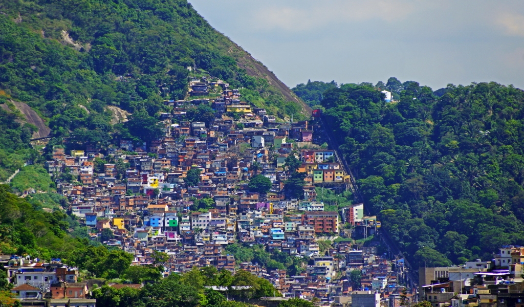 Rio de Janeiro Mountains Houses for 1024 x 600 widescreen resolution