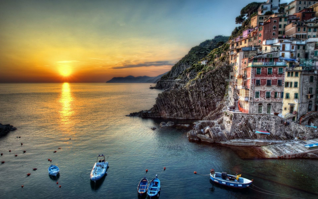 Riomaggiore Italy for 1280 x 800 widescreen resolution