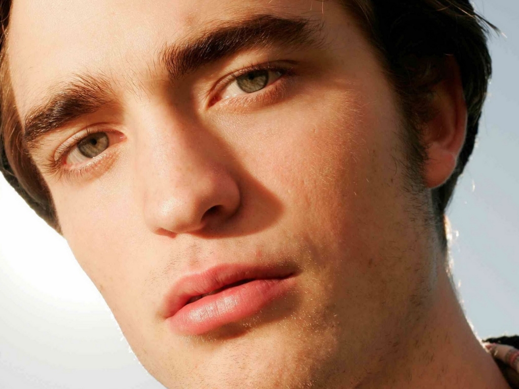 Robert Pattinson Close-up for 1024 x 768 resolution
