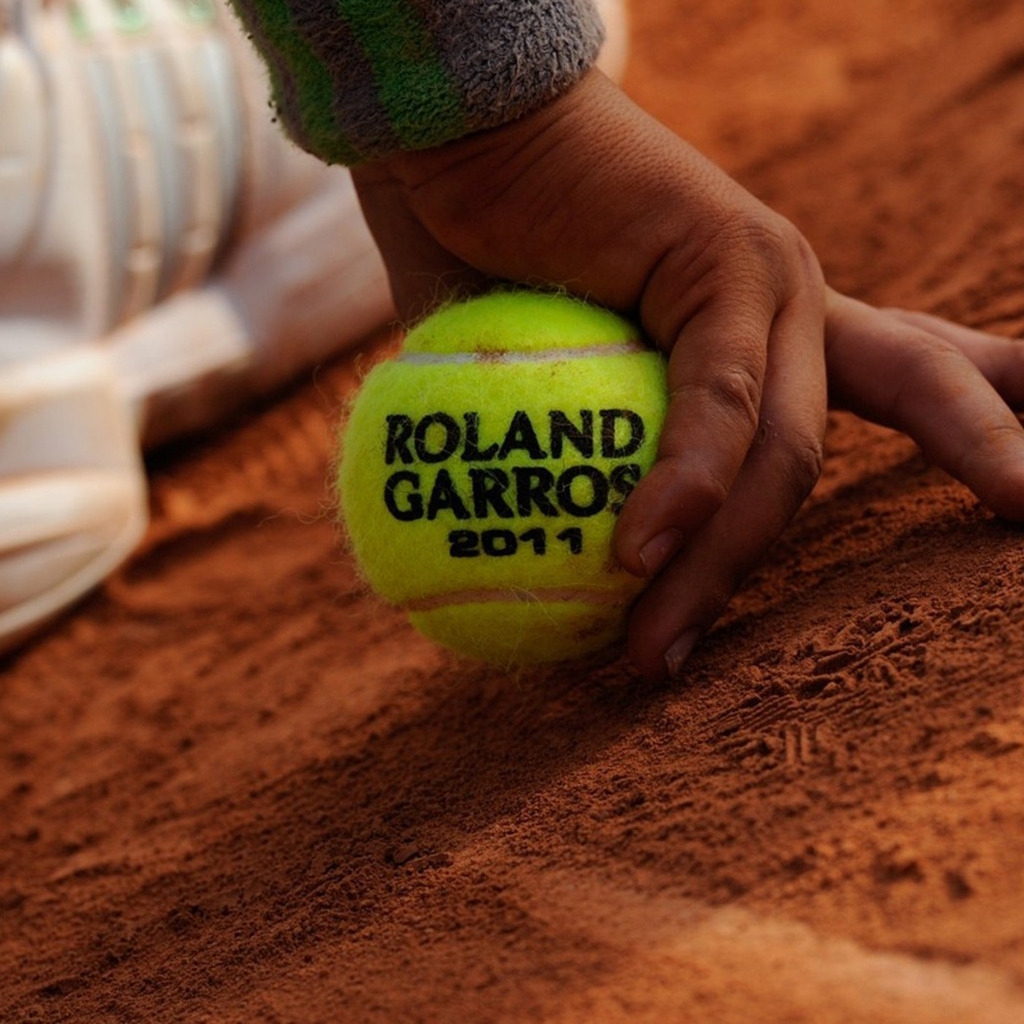 Roland Garros for 1024 x 1024 iPad resolution
