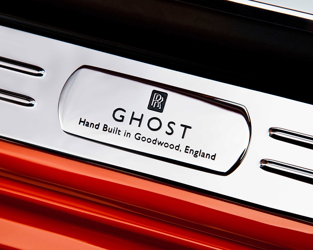 Rolls Royce Ghost Logo for 1280 x 1024 resolution