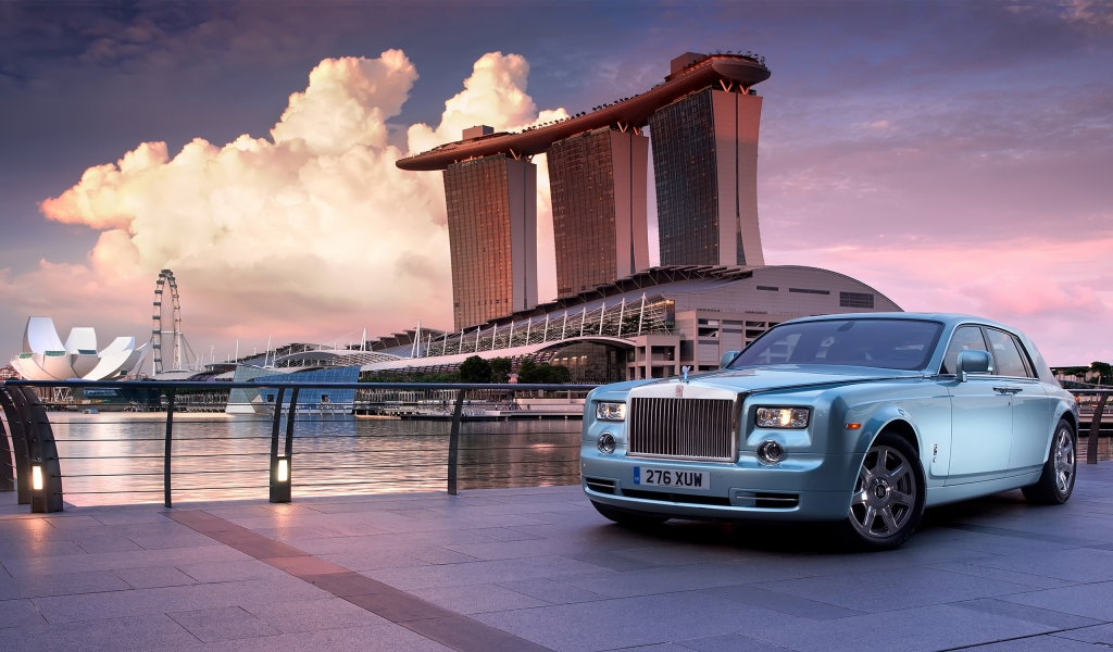 Rolls Royce Phantom 102EX for 1024 x 600 widescreen resolution