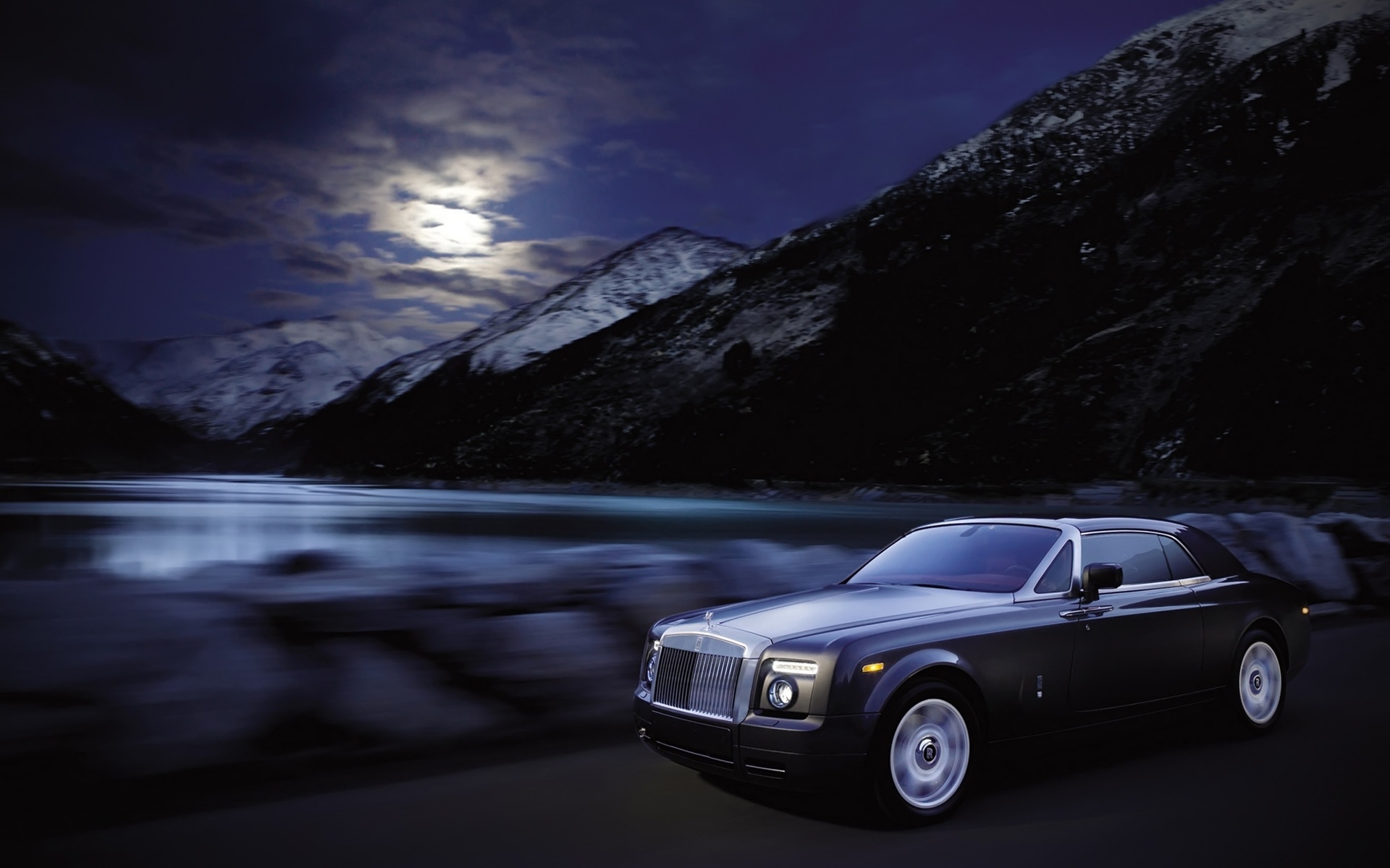 Rolls Royce Phantom Coupe Night 2010 for 1920 x 1200 widescreen resolution