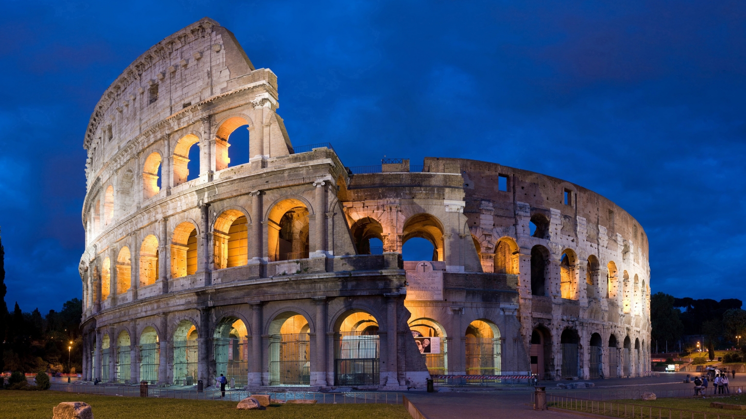 Rome Coliseum for 1536 x 864 HDTV resolution