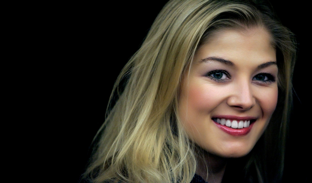 Rosamund Pike for 1024 x 600 widescreen resolution