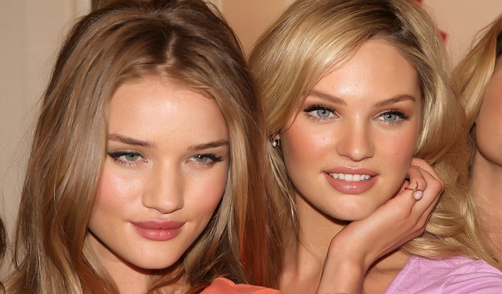 Rosie and Candice for 1024 x 600 widescreen resolution