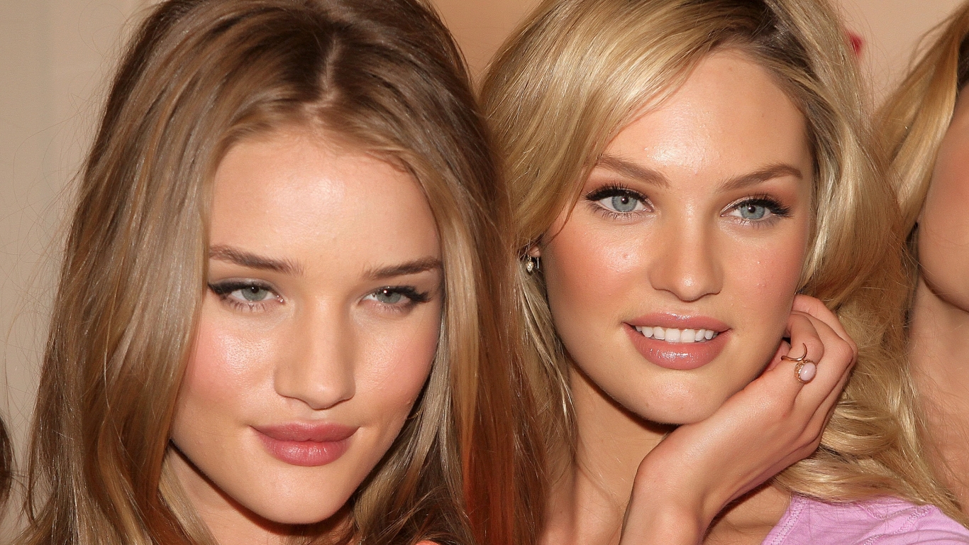 Rosie and Candice for 1366 x 768 HDTV resolution