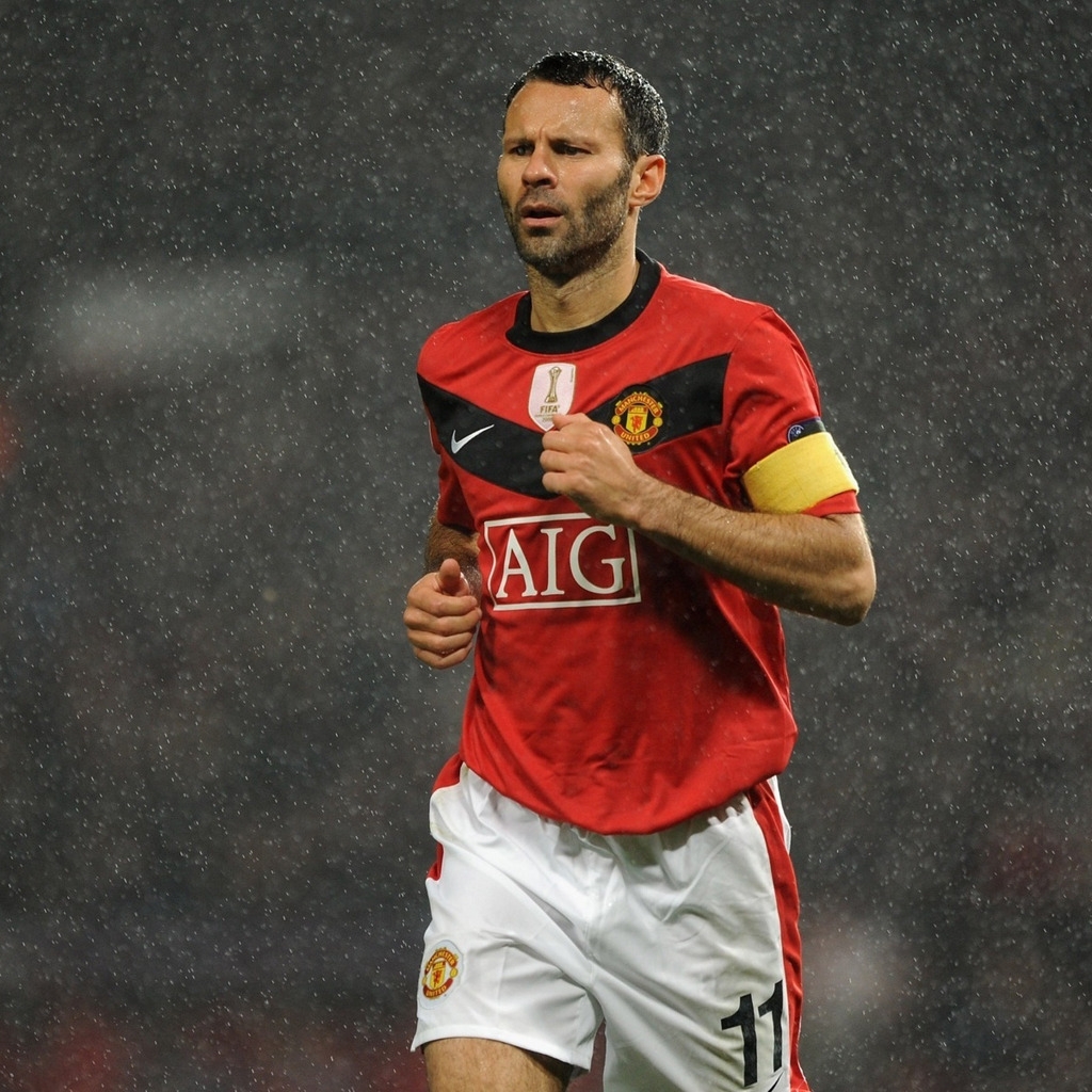 Ryan Giggs for 1024 x 1024 iPad resolution