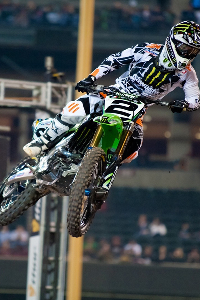 Ryan Villopoto for 640 x 960 iPhone 4 resolution