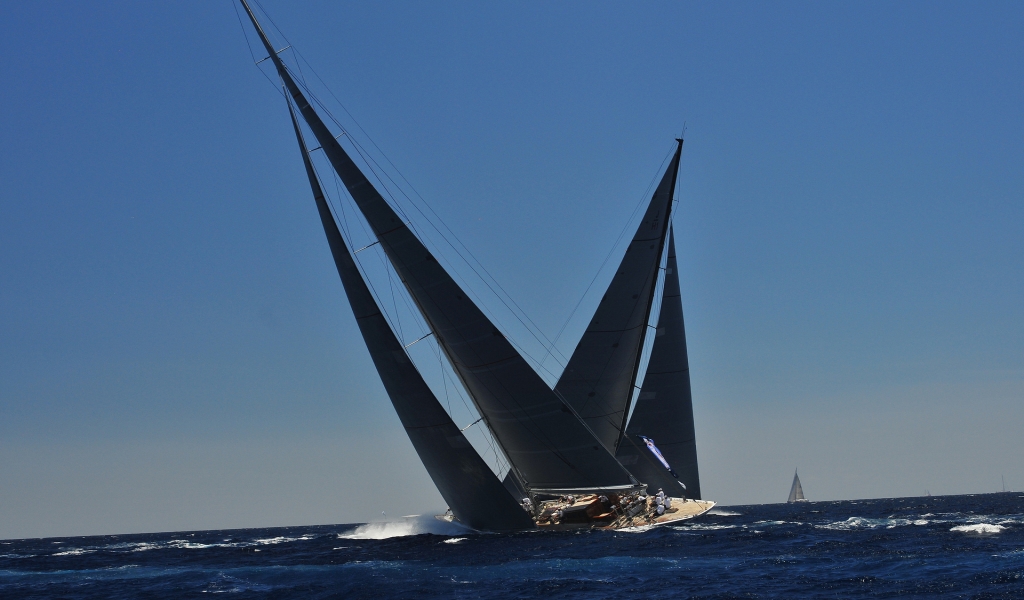Sailing Yacht for 1024 x 600 widescreen resolution