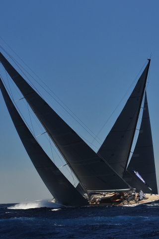 Sailing Yacht for 320 x 480 iPhone resolution