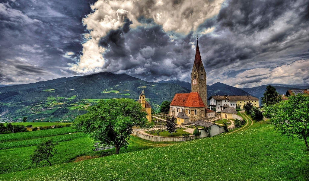 Saint Michael Church Brixen for 1024 x 600 widescreen resolution