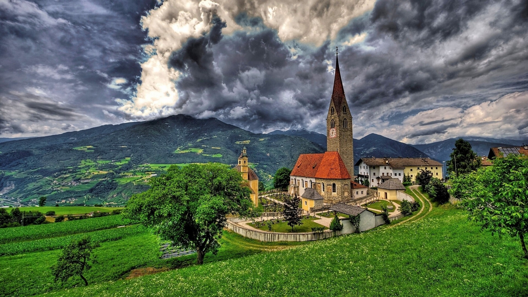 Saint Michael Church Brixen for 1680 x 945 HDTV resolution