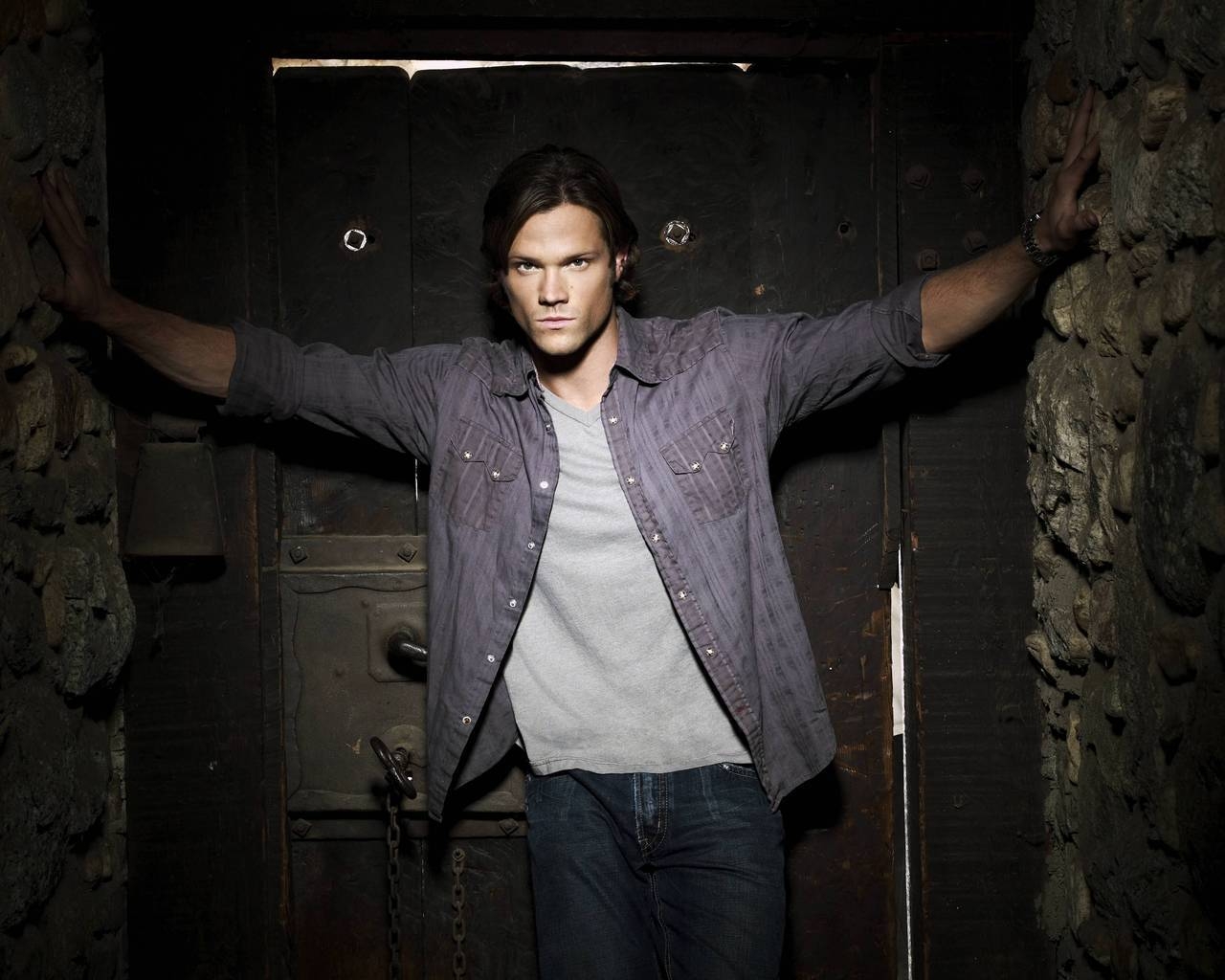 Sam Winchester Character for 1280 x 1024 resolution