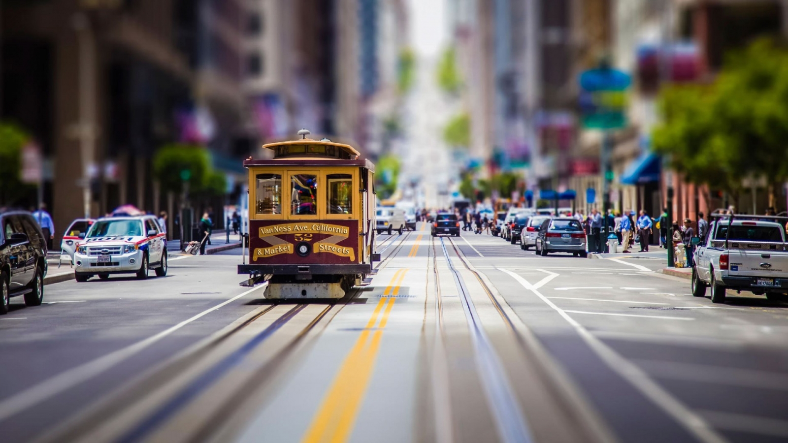 San Francisco Vintage Tram for 1600 x 900 HDTV resolution