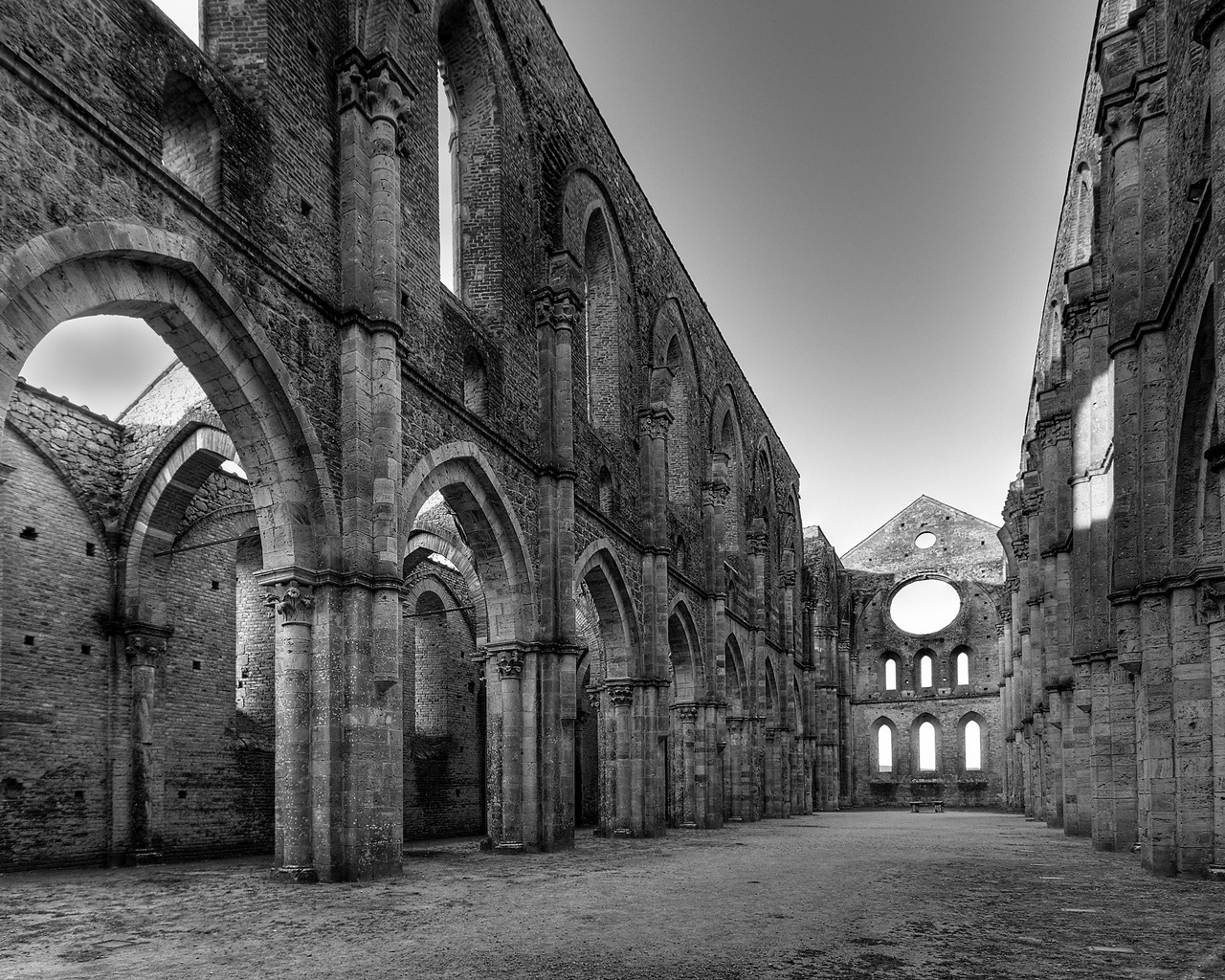 San Galgano Abbey for 1280 x 1024 resolution