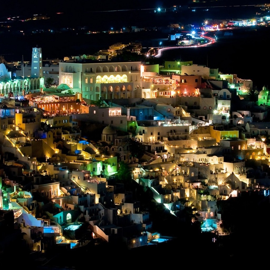 Santorini Night View for 1024 x 1024 iPad resolution