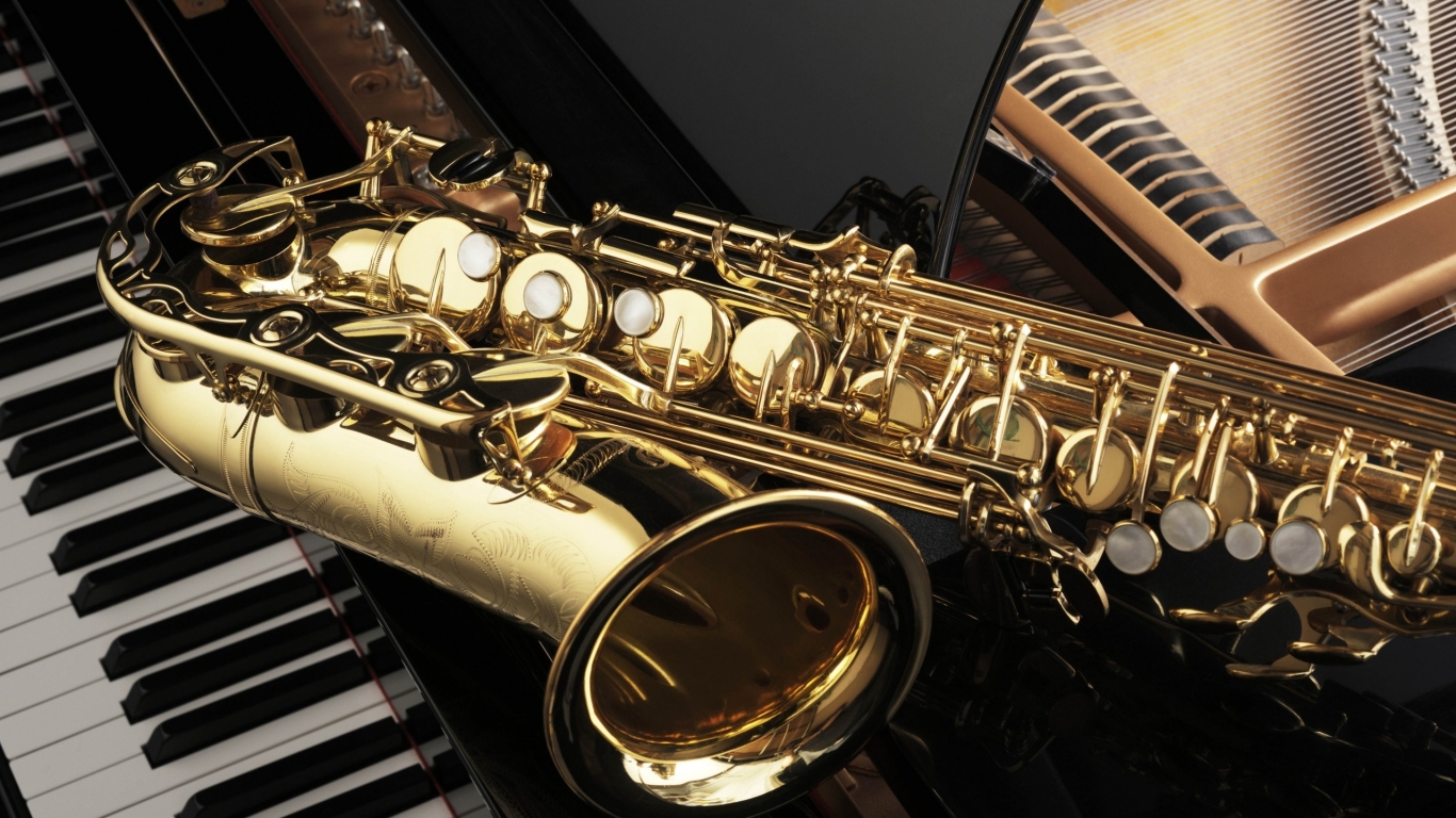 Saxophone and Piano for 1366 x 768 HDTV resolution