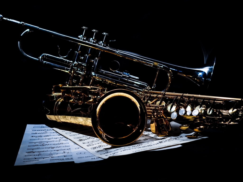 Saxophone and Trumpet  for 1024 x 768 resolution