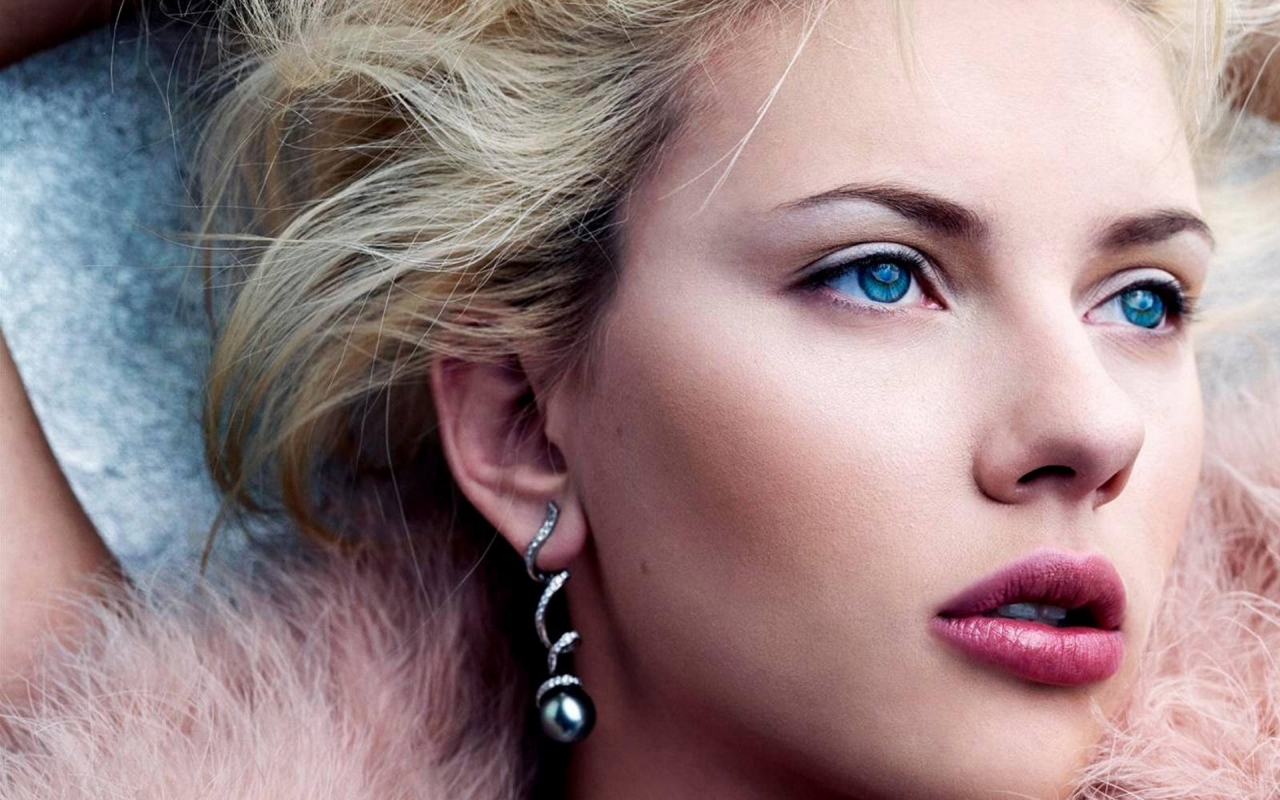Scarlett Johansson Beautiful for 1280 x 800 widescreen resolution