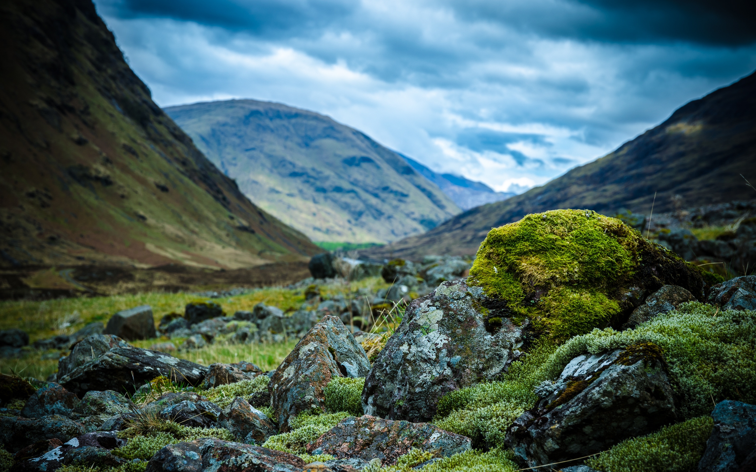 Scottish Highlands for 2880 x 1800 Retina Display resolution