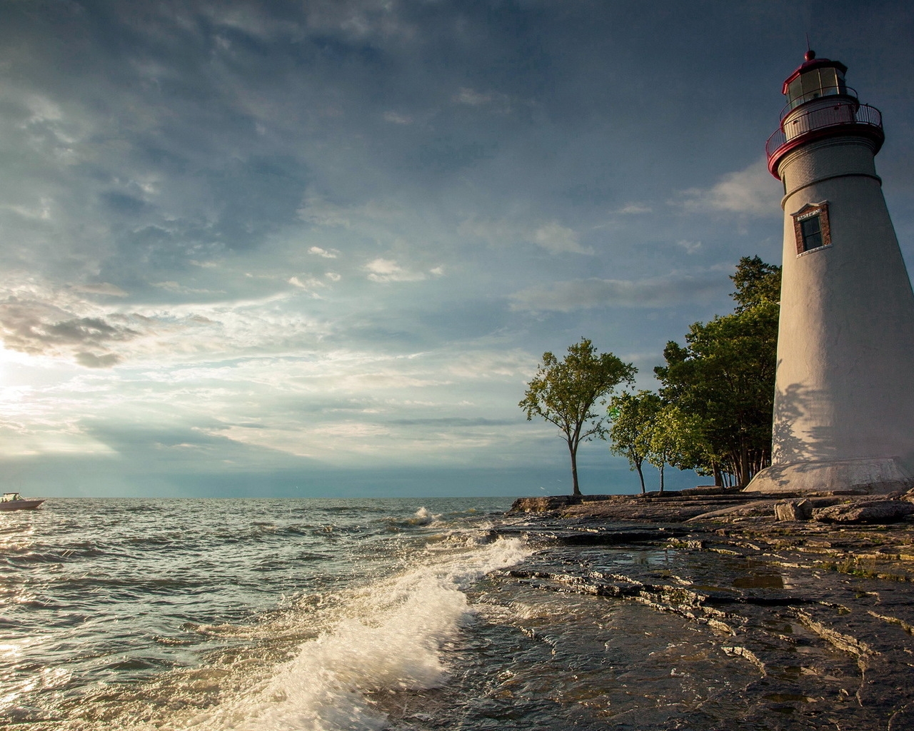 Sea Lighthouse for 1280 x 1024 resolution