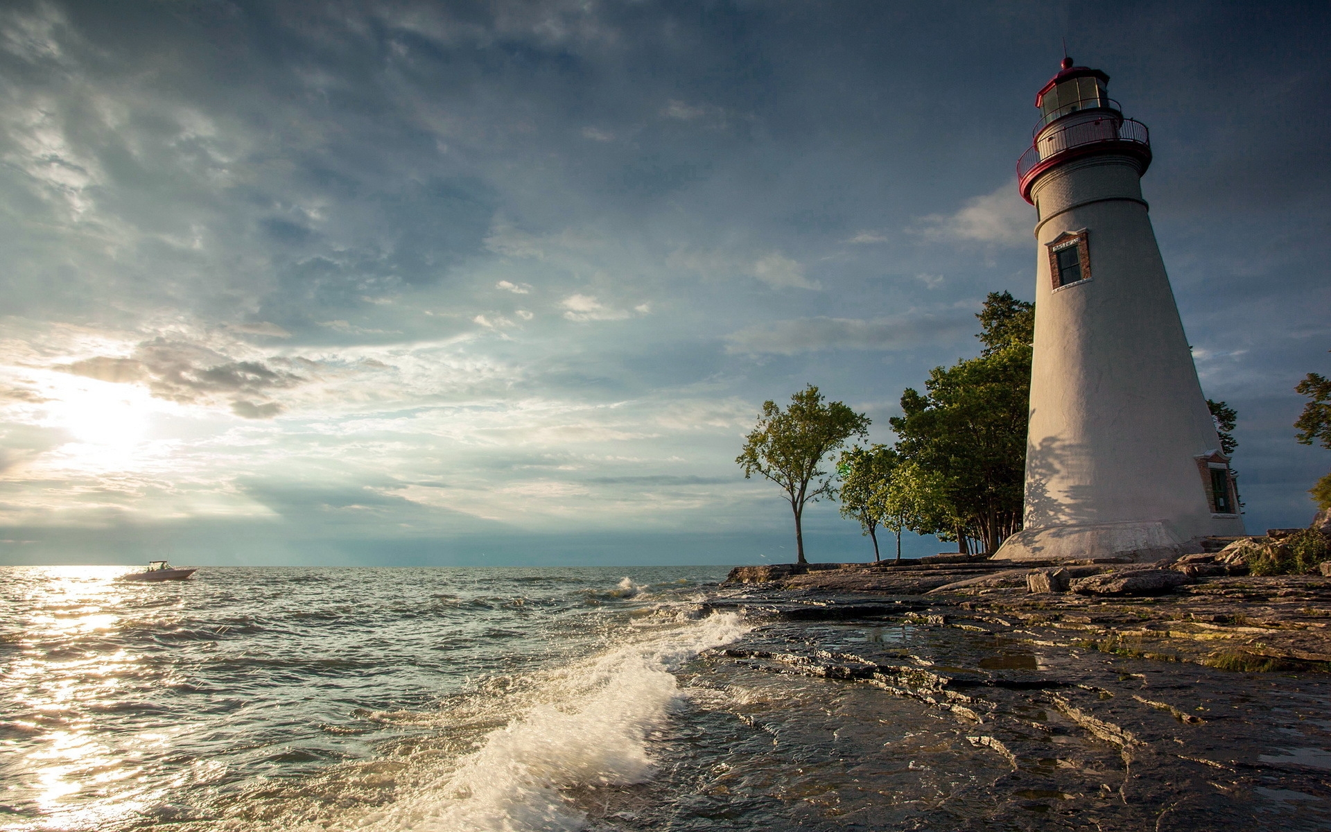Sea Lighthouse for 1920 x 1200 widescreen resolution