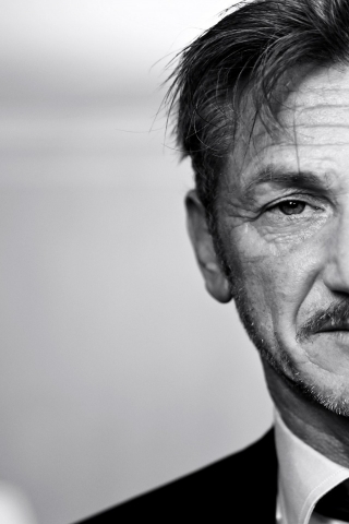 Sean Penn Portrait for 320 x 480 iPhone resolution
