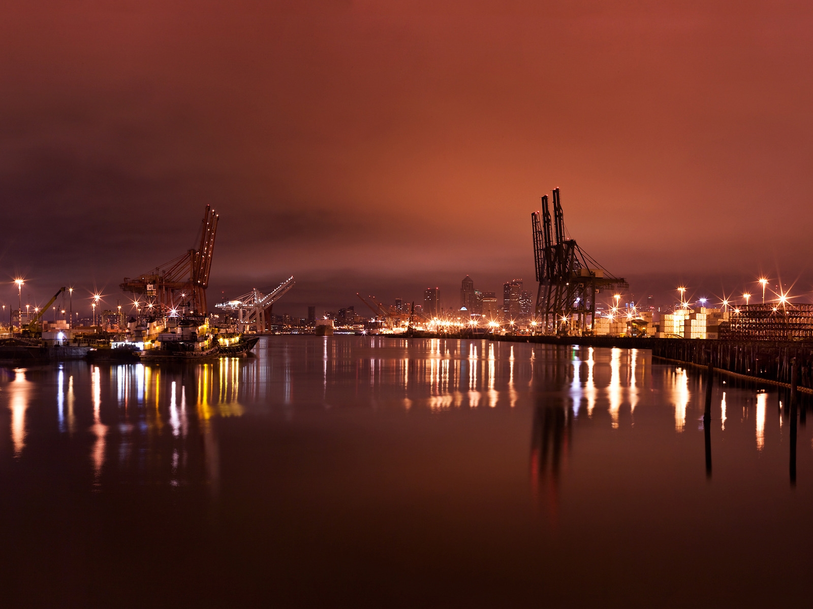 Seattle Harbor for 1600 x 1200 resolution