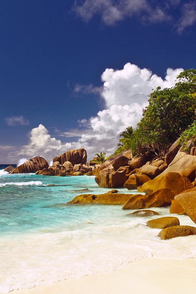 Seychelles Islands Corner for 640 x 960 iPhone 4 resolution