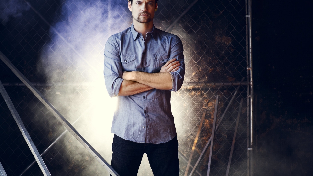 Shane West Cool for 1280 x 720 HDTV 720p resolution