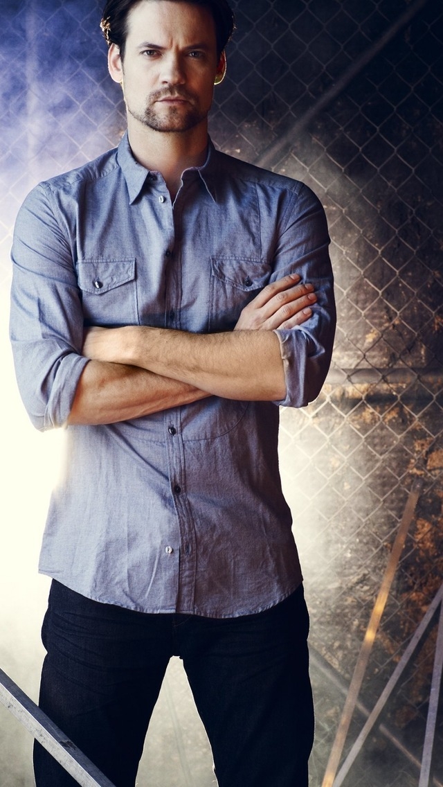 Shane West Cool for 640 x 1136 iPhone 5 resolution