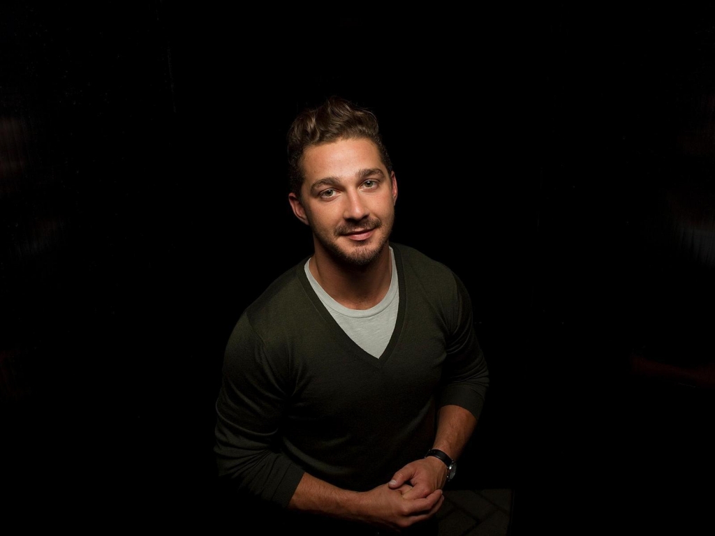Shia LaBeouf Close Look for 1024 x 768 resolution