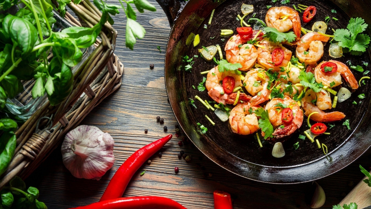Shrimp with Pepper Chili Garlic Herbs for 1280 x 720 HDTV 720p resolution