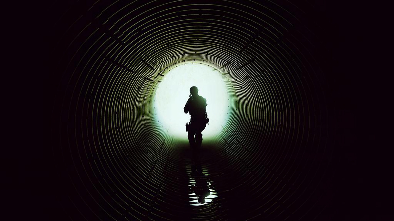 Sicario Sewer Tunnel for 1280 x 720 HDTV 720p resolution