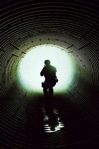 Sicario Sewer Tunnel for 320 x 480 iPhone resolution