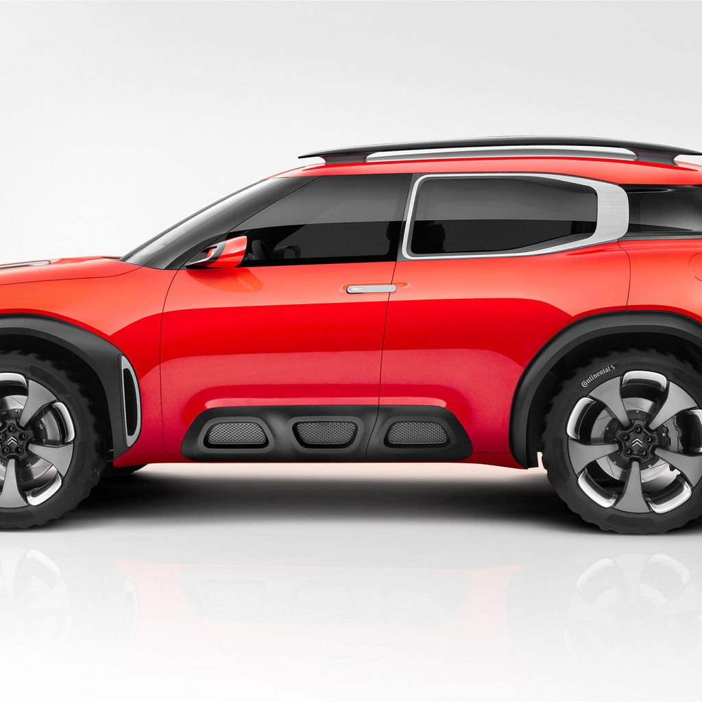 Side of Citroen Aircross Concept  for 1024 x 1024 iPad resolution