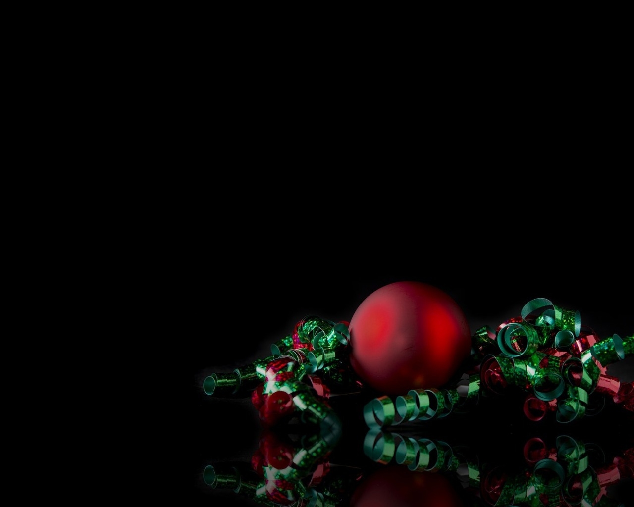 Simple Christmas Ornament for 1280 x 1024 resolution