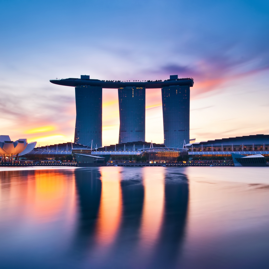 Singapore Hotel for 1024 x 1024 iPad resolution