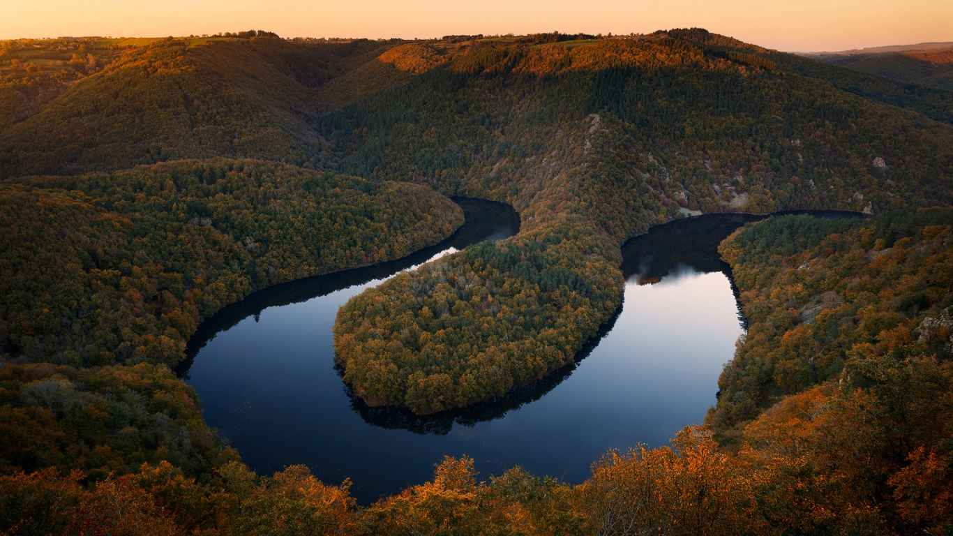 Sioule River France for 1366 x 768 HDTV resolution