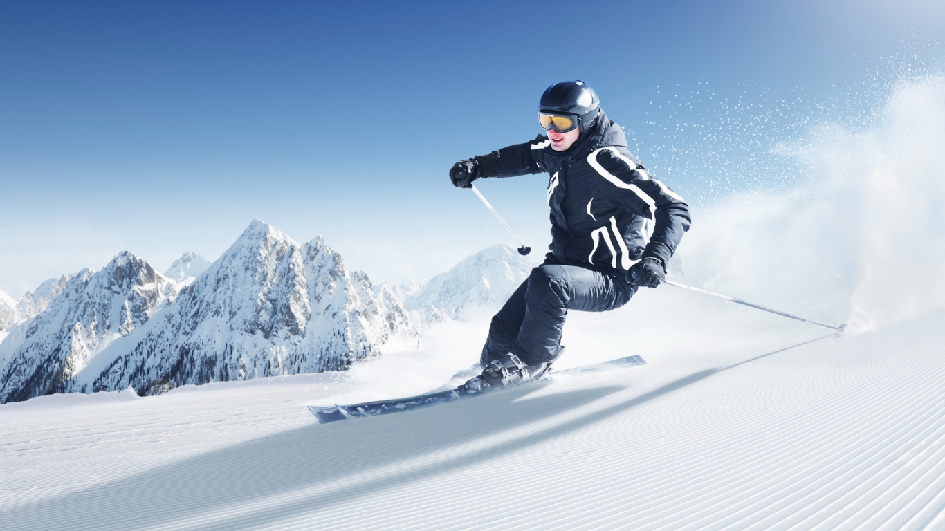 Skier for 1366 x 768 HDTV resolution