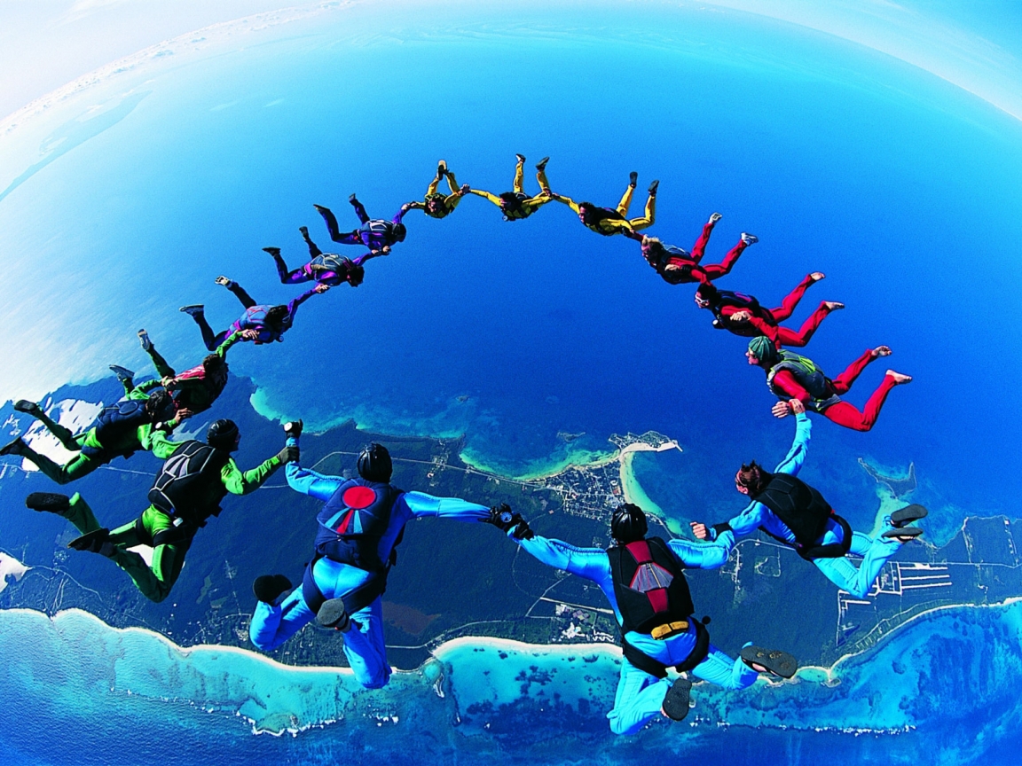 Skydiving for 1152 x 864 resolution