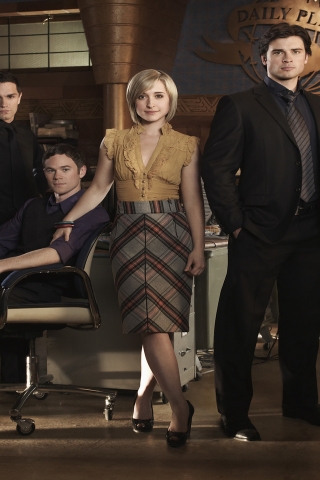 Smallville Cast for 320 x 480 iPhone resolution