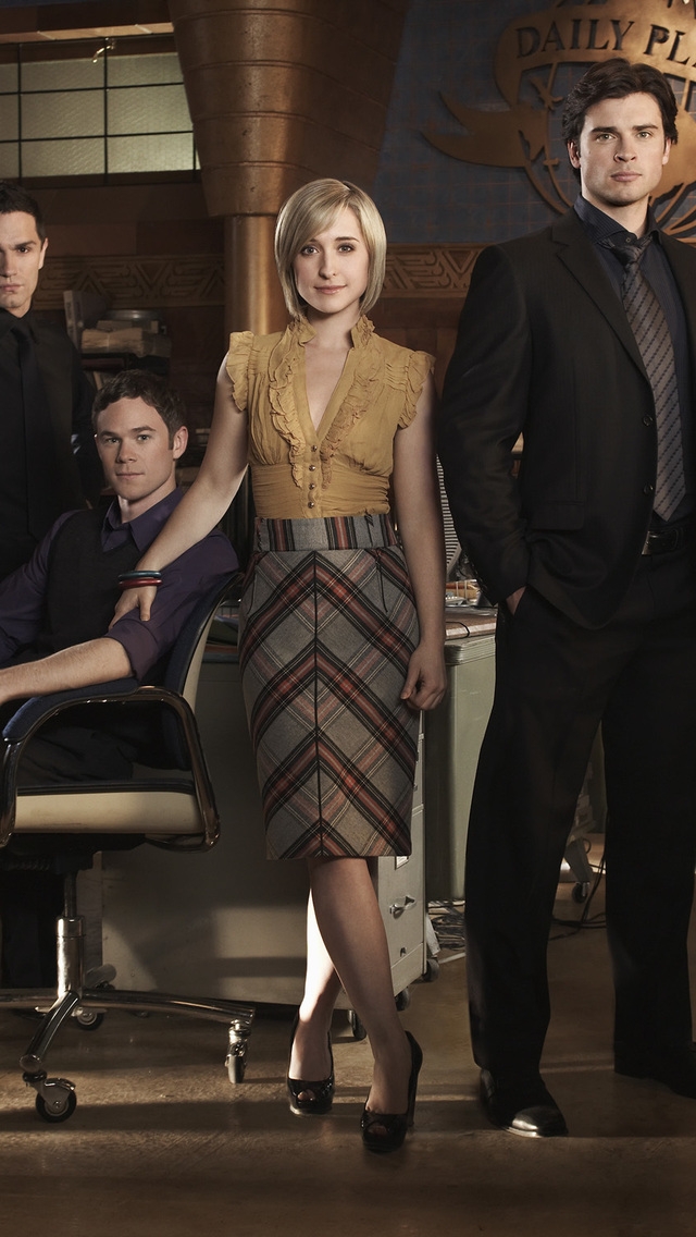 Smallville Cast for 640 x 1136 iPhone 5 resolution