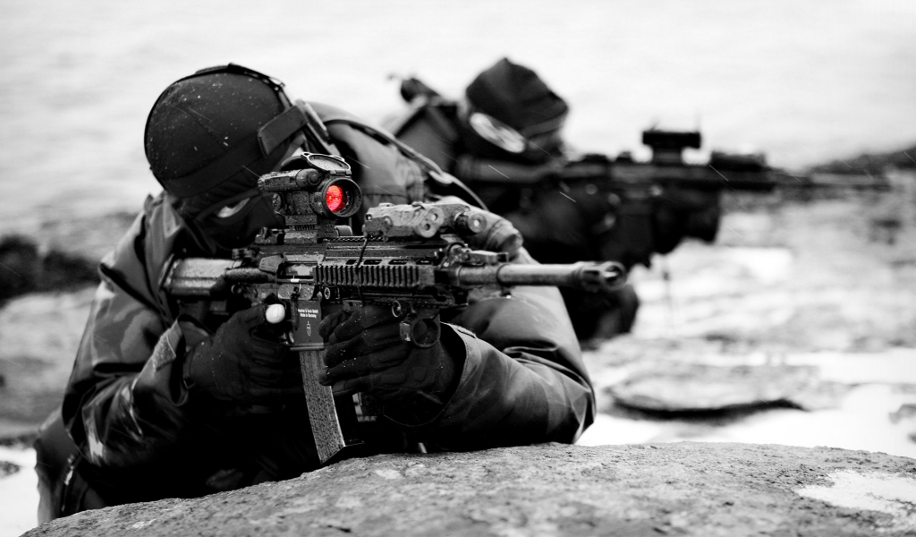Sniper in Mission for 1024 x 600 widescreen resolution