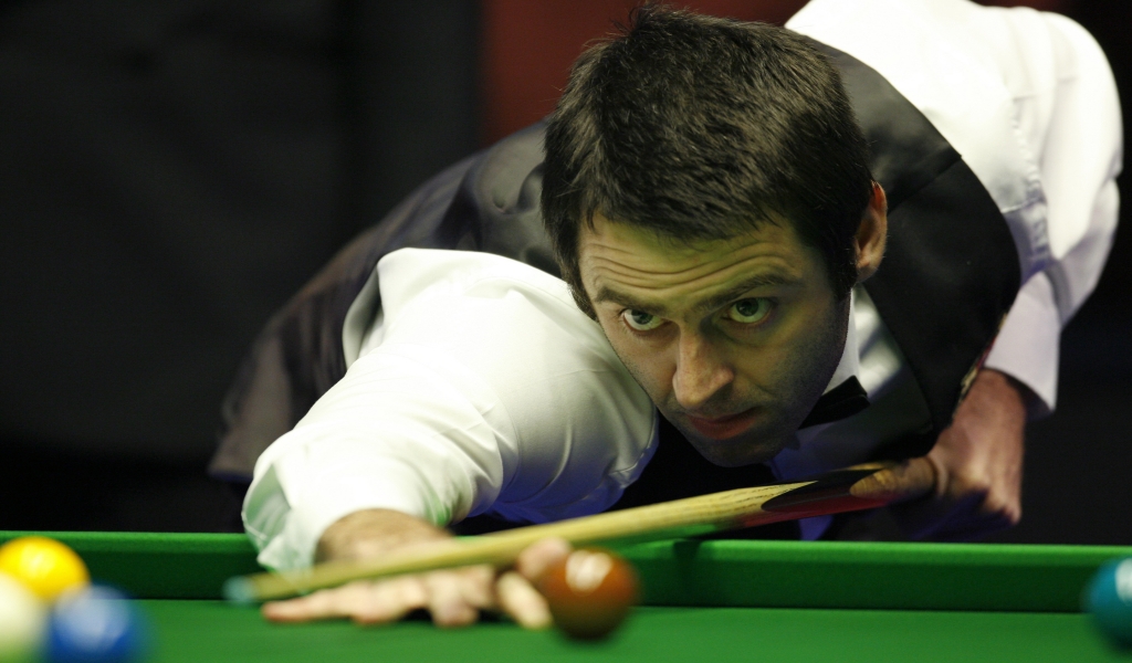 Snooker Player for 1024 x 600 widescreen resolution